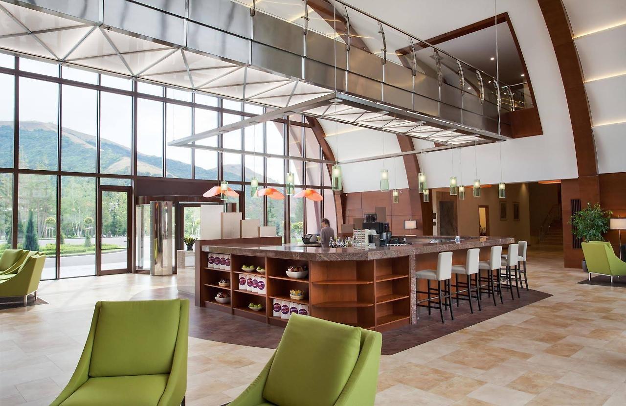 Grand Resort Jermuk Luaran gambar