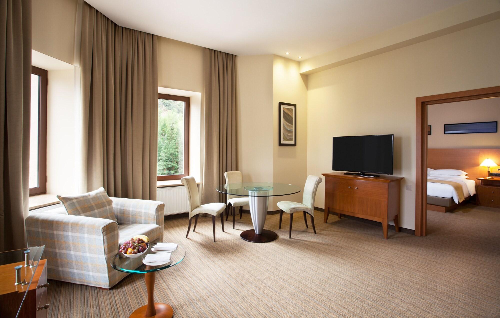 Grand Resort Jermuk Luaran gambar