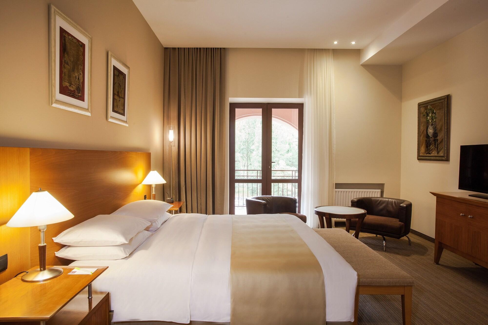 Grand Resort Jermuk Luaran gambar