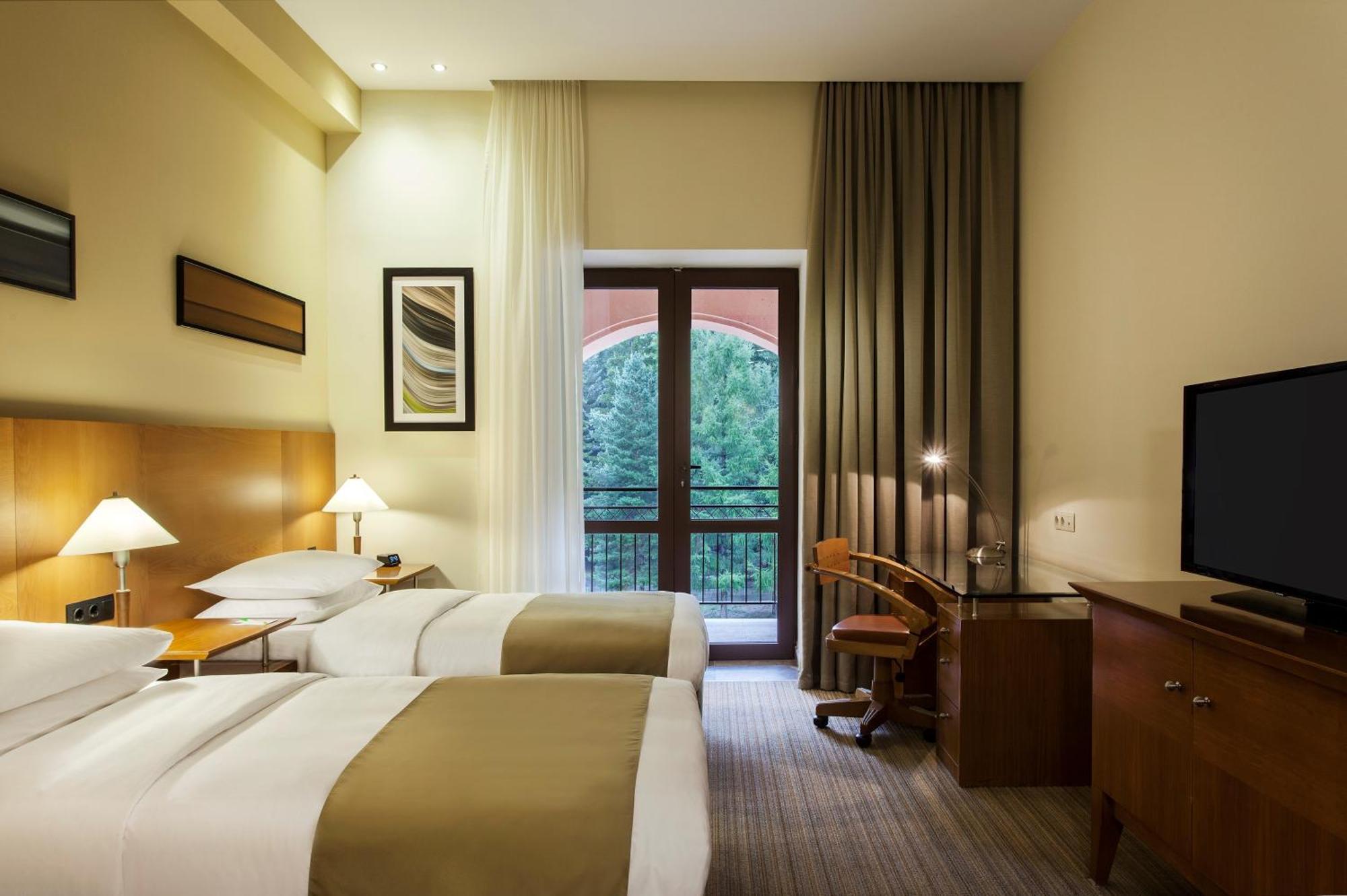 Grand Resort Jermuk Luaran gambar